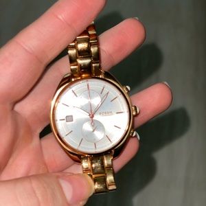 Rose gold fossil watch